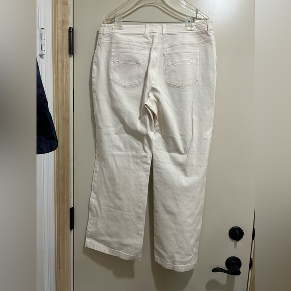 St. John White Pants in Size 14 - Picture 2 of 4